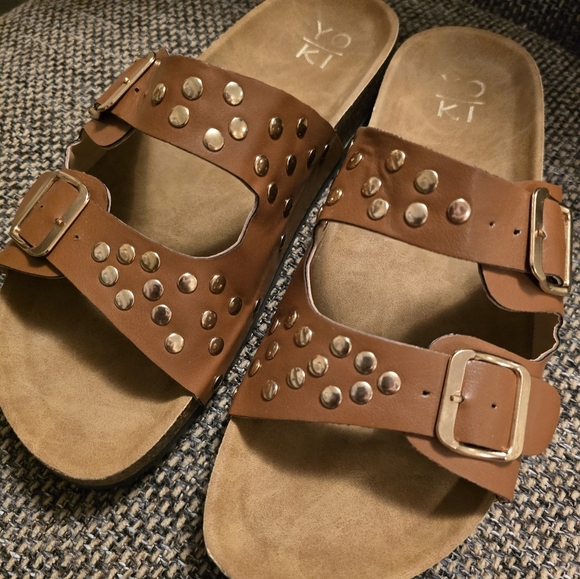 Size 9 Yoki Womens Brown Studded Slip In Slide Style Sandals worn Once - Picture 2 of 5